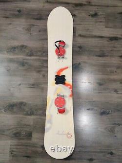 Avalanche x-elle 4 SnowBoard 57 + switch bindings usa made