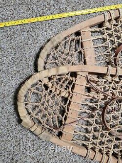 Pair of Vintage Swenson and Swenson Bearpaw 1950s Snowshoes Great Shape Z
