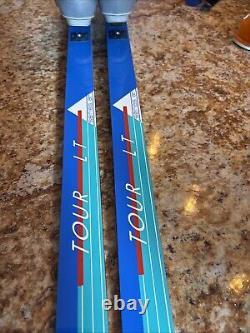 Rossignol Touring No Wax Cross Country Skis 215cm, bindings, Boots Package