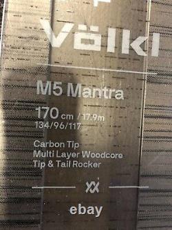 Very nice Used Volkl Mantra M5 skis 170cm All Mountain