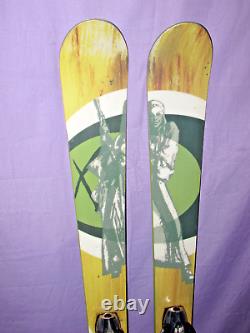 Volkl AURA women's all mountain Twin Tip skis 156cm with Salomon Z12 ski bindings